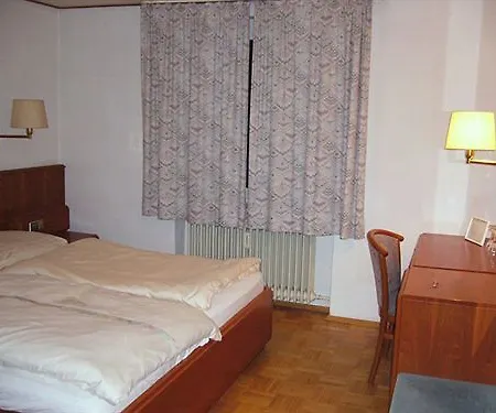Zum Hauschen-domblick-messe-hotel 호텔 3*