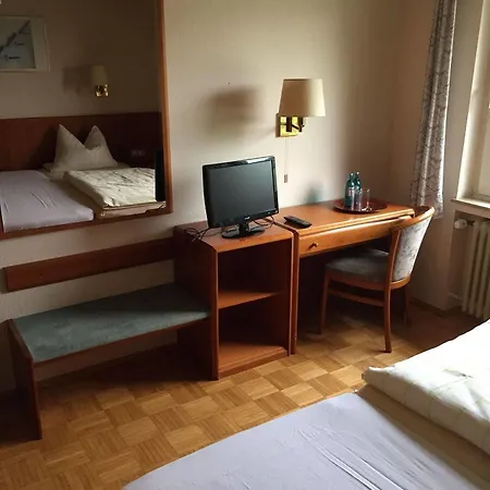 호텔 Zum Hauschen-domblick-messe-hotel 3*
